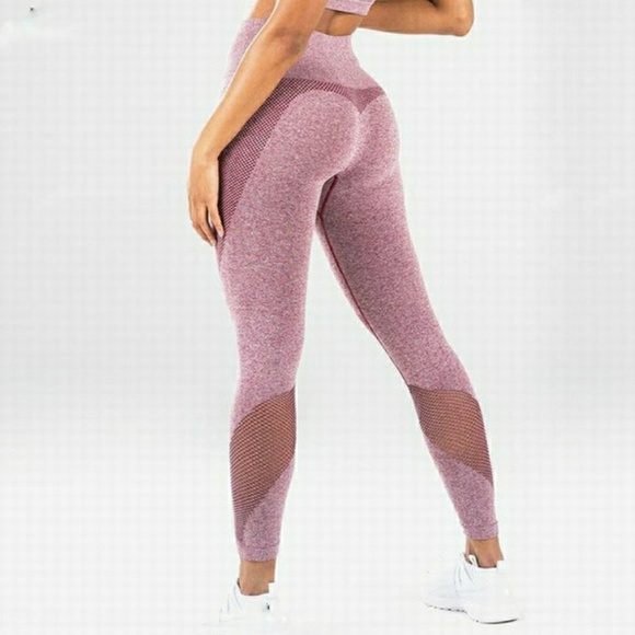 NEW - WNS QUICK DRY WORKOUT LEGGINGS W/ MESH SIDES - Picture 3 of 6